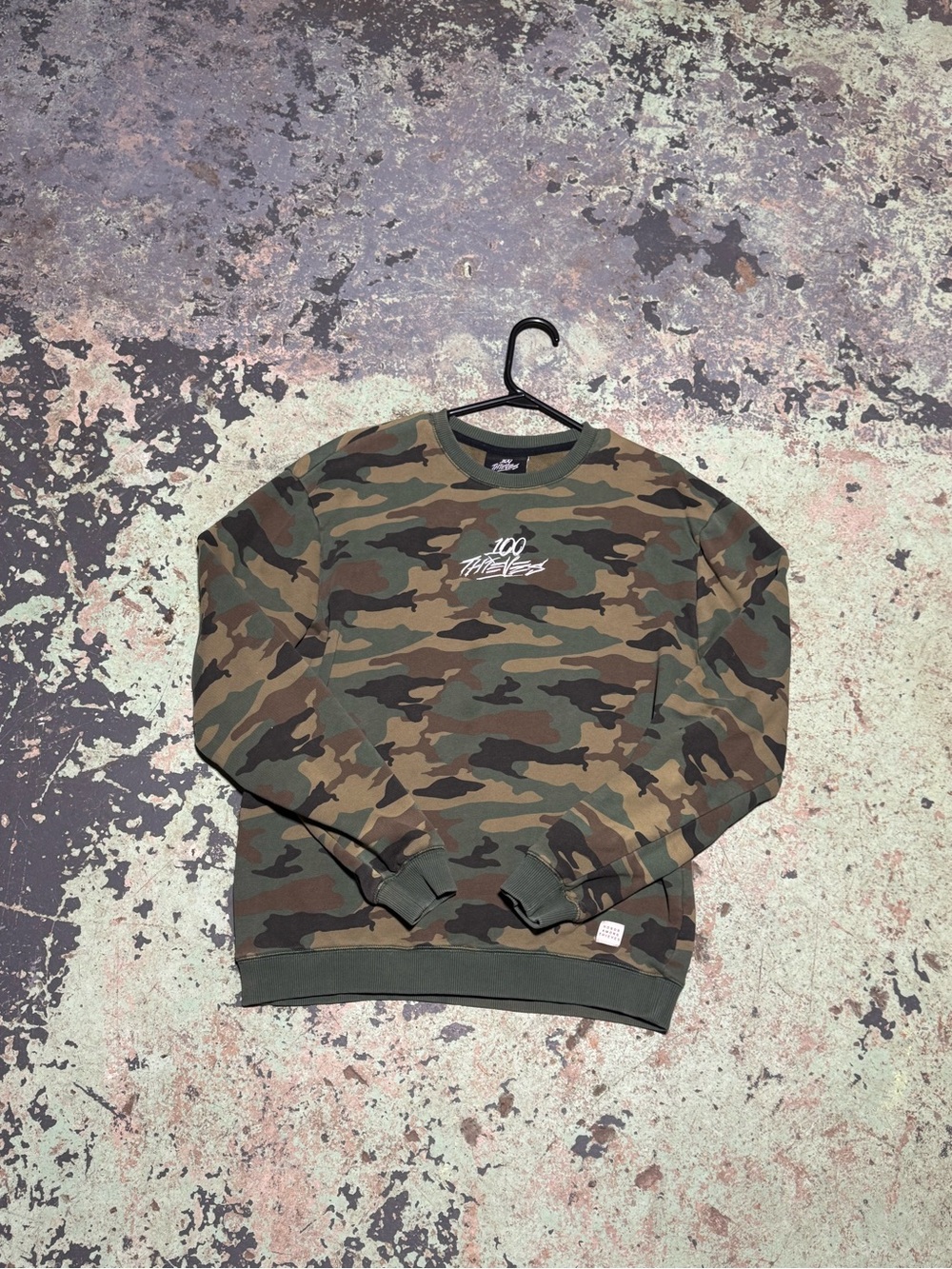 100 Thieves Mens Camo Crewneck Sweater (M)